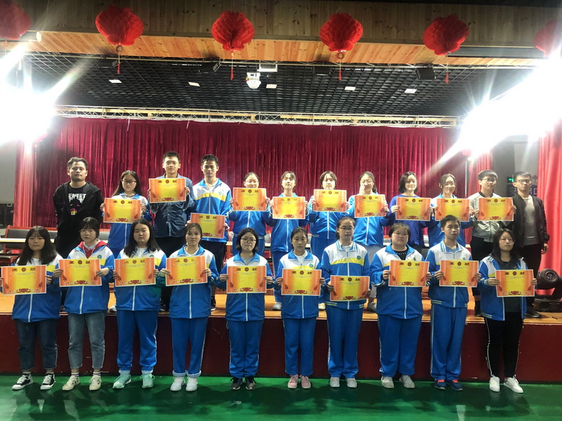 高二月考表彰大会2.jpg