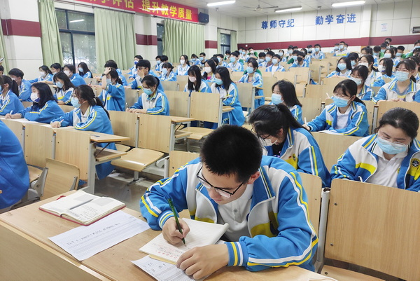 团员上团课.jpg