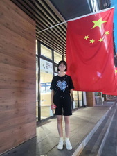 黄红雨.jpg