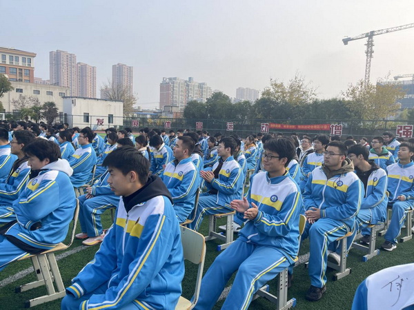 高二赋能减压动员2.jpg